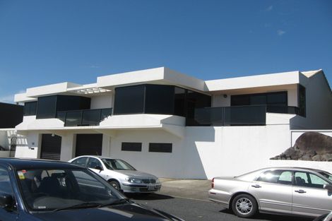 Photo of property in 14 Woolcombe Terrace, New Plymouth, 4310