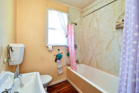 Photo of property in 59 Myers Road, Manurewa East, Auckland, 2102