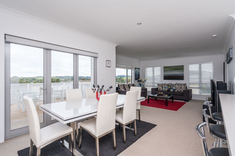 Photo of property in 15 Weka Street, Mangawhai, 0505