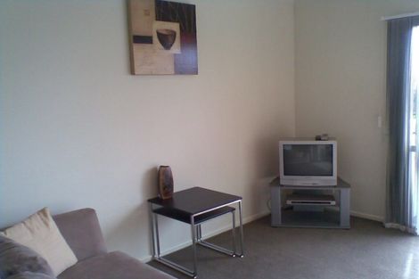 Photo of property in Luna Apartments, 4c/16 Burton Street, Grafton, Auckland, 1010