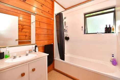 Photo of property in 680 Whangaparaoa Road, Stanmore Bay, Whangaparaoa, 0932