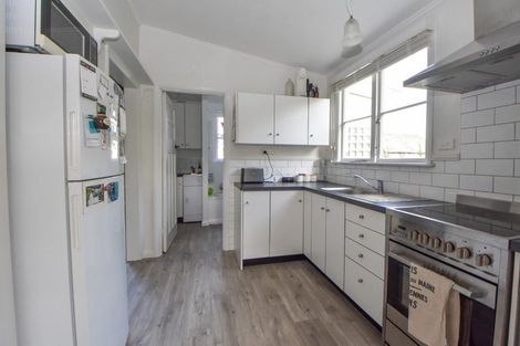 Photo of property in 10 Wyndham Street, Carterton, 5713