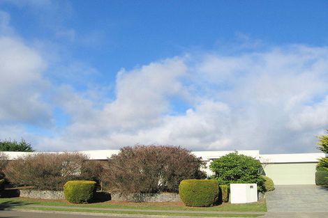 Photo of property in 51 Milne Drive, Paraparaumu, 5032