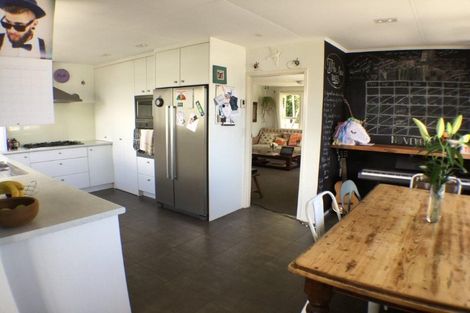 Photo of property in 19 Fairway Avenue, Red Beach, 0932