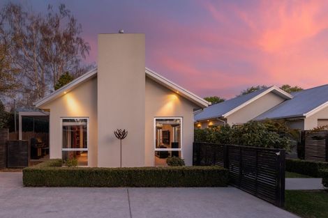 Photo of property in 142 North Parade, Richmond, Christchurch, 8013