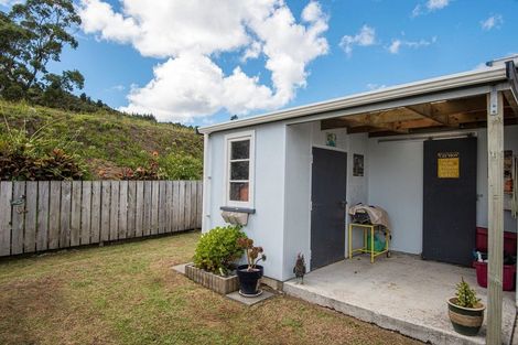 Photo of property in 67 George Street, Hikurangi, 0114