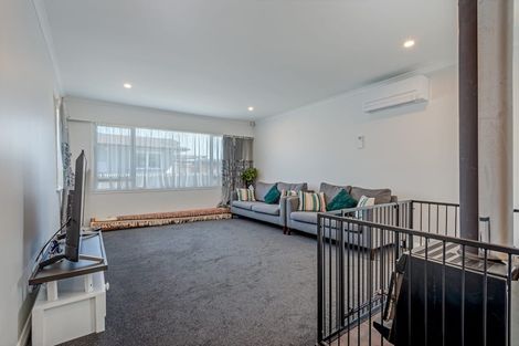 Photo of property in 31 Karamea Crescent, Kelvin Grove, Palmerston North, 4414