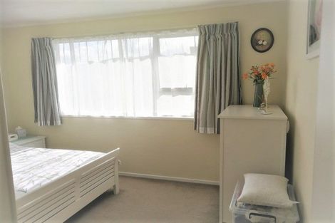 Photo of property in 59 Lavery Place, Sunnynook, Auckland, 0632