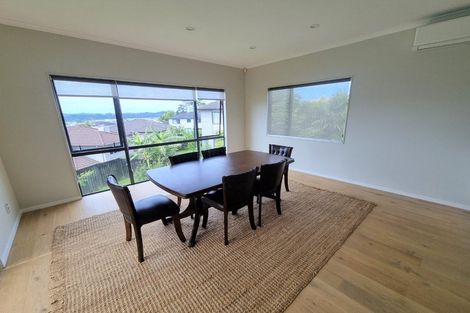 Photo of property in 74 Oakway Drive, Schnapper Rock, Auckland, 0632