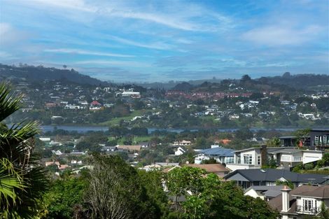 Photo of property in 17 Waldorf Crescent, Orewa, 0931