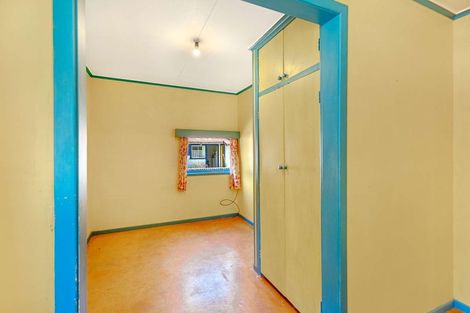 Photo of property in 2 Caius Avenue, Gonville, Whanganui, 4501