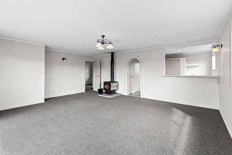 Photo of property in 402a Ngatai Road, Bellevue, Tauranga, 3110