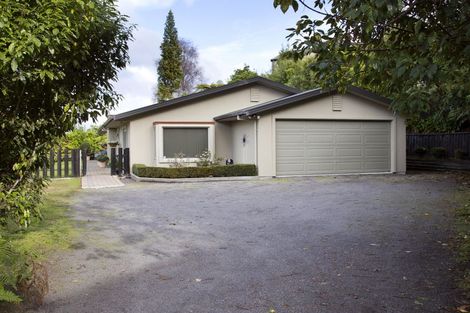 Photo of property in 11 Kempton Place, Richmond Heights, Taupo, 3330
