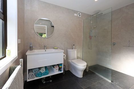 Photo of property in 11 Leven Street, South Hill, Oamaru, 9400