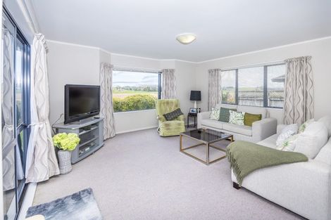 Photo of property in 9 Friesian Place, Grandview Heights, Hamilton, 3200