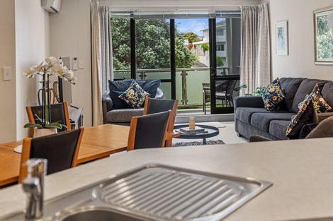 Photo of property in 281 Maunganui Road, Mount Maunganui, 3116