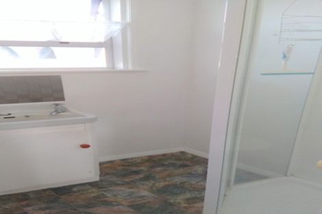 Photo of property in 16 Carey Street, Waitara, 4320