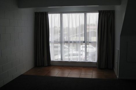 Photo of property in 2/86 Picton Avenue, Riccarton, Christchurch, 8011