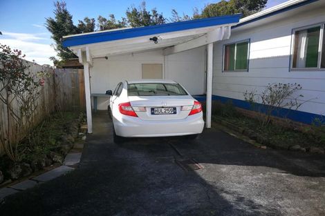 Photo of property in 1/42 Fruitvale Road, New Lynn, Auckland, 0600