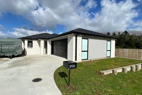 Photo of property in 310a Lakes Boulevard, Pyes Pa, Tauranga, 3112