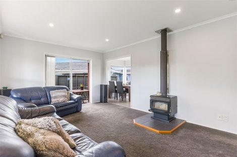 Photo of property in 3 Stansfield Place, Sunnyhills, Auckland, 2010