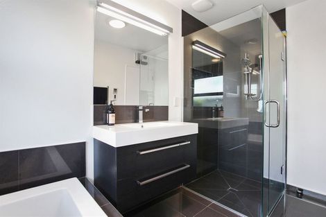 Photo of property in 9 Kawharu Street, Marshland, Christchurch, 8083