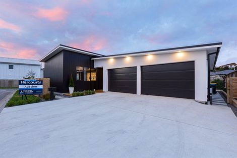 Photo of property in 6 Cartographer Way, Whitby, Porirua, 5024
