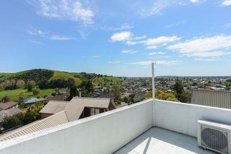Photo of property in 56 Churchill Drive, Taradale, Napier, 4112