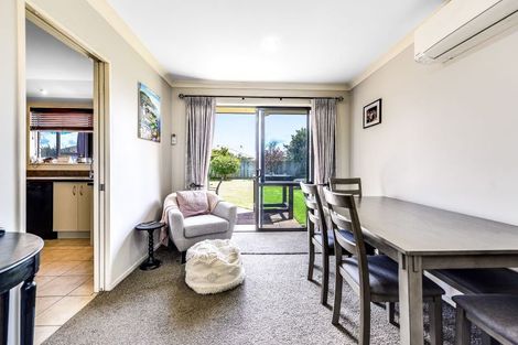 Photo of property in 5 Merlot Place, Rototuna, Hamilton, 3210