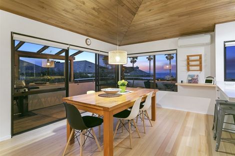 Photo of property in 1/72 Gulf View Road, Murrays Bay, Auckland, 0630