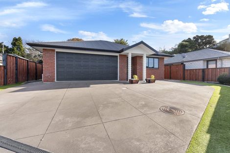 Photo of property in 18 Nukuroa Close, Waitara, 4320