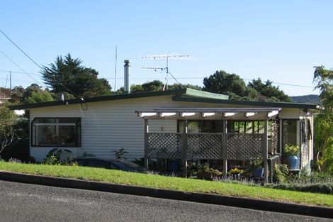 Photo of property in 20 Ocean View Road, Hatfields Beach, Orewa, 0931