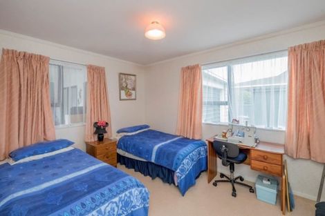 Photo of property in 15 Oriwa Street, Waikanae, 5036