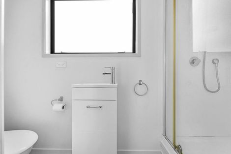 Photo of property in 9 Ohira Place, Henderson, Auckland, 0612