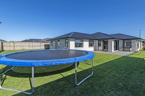 Photo of property in 197 Faringdon Boulevard, Rolleston, 7615