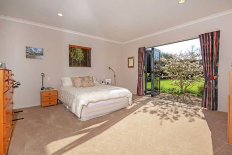 Photo of property in 68 Porterfield Road, Whitford, Howick, 2571