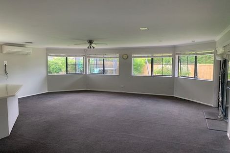 Photo of property in 22 Everlea Place, Alfriston, Auckland, 2105