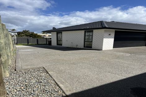 Photo of property in 8 Albatross Lane, Welcome Bay, Tauranga, 3112