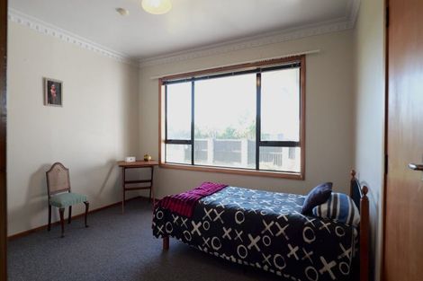 Photo of property in 9 Burke Street, Eltham, 4322