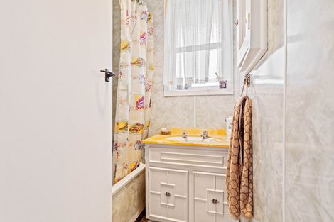 Photo of property in 2 Pateke Place, Tokoroa, 3420