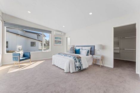 Photo of property in 25 Para Close, Fairview Heights, Auckland, 0632