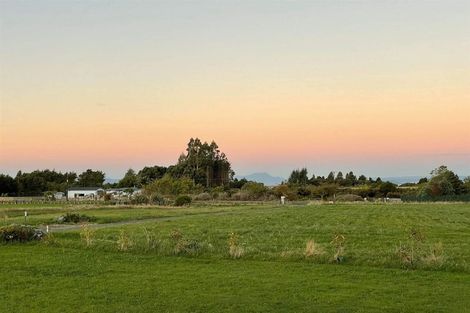 Photo of property in 62 Parerohi Grove, Kuratau, Turangi, 3381