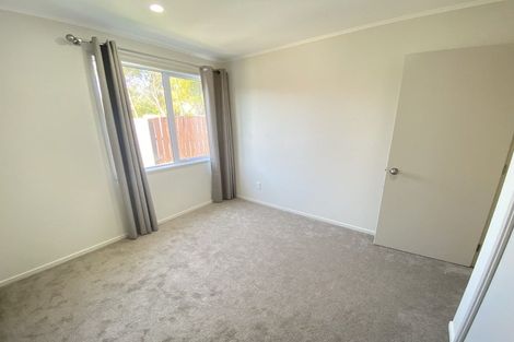 Photo of property in 28 Vandeleur Avenue, Birkdale, Auckland, 0626