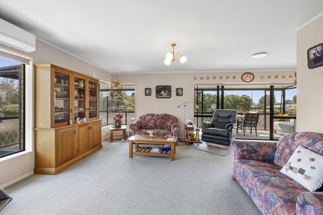 Photo of property in 5 Whakapaki Street, Urenui, 4375