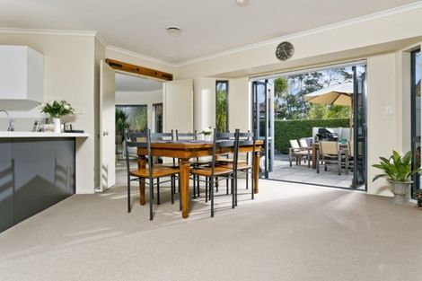 Photo of property in 12 Samuel Cross Place, Greenhithe, Auckland, 0632