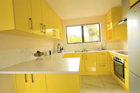 Photo of property in 19 Lyren Place, Half Moon Bay, Auckland, 2012