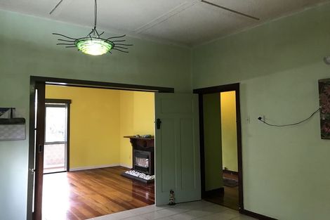 Photo of property in 16 Rimu Street, New Lynn, Auckland, 0600