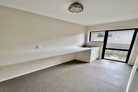 Photo of property in 242a East Coast Road, Forrest Hill, Auckland, 0620