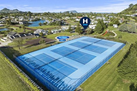 Photo of property in 338 Waterways Parade, Pauanui, Hikuai, 3579