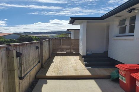 Photo of property in 2/1003 Fergusson Drive, Ebdentown, Upper Hutt, 5018